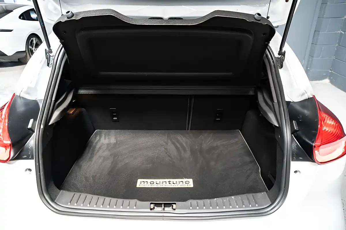 Used 2016 Ford Focus RS White - Interior and Exterior details 15