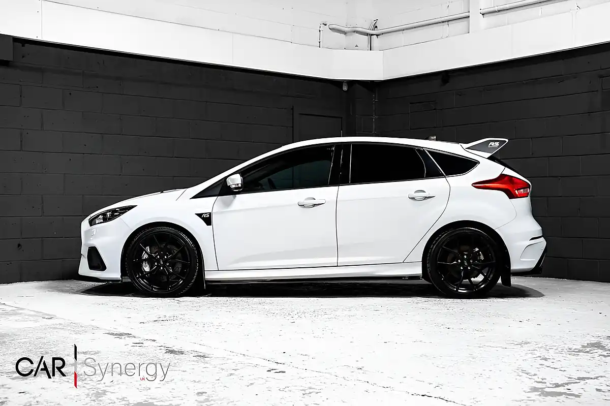 Used 2016 Ford Focus RS White - Interior and Exterior details 4