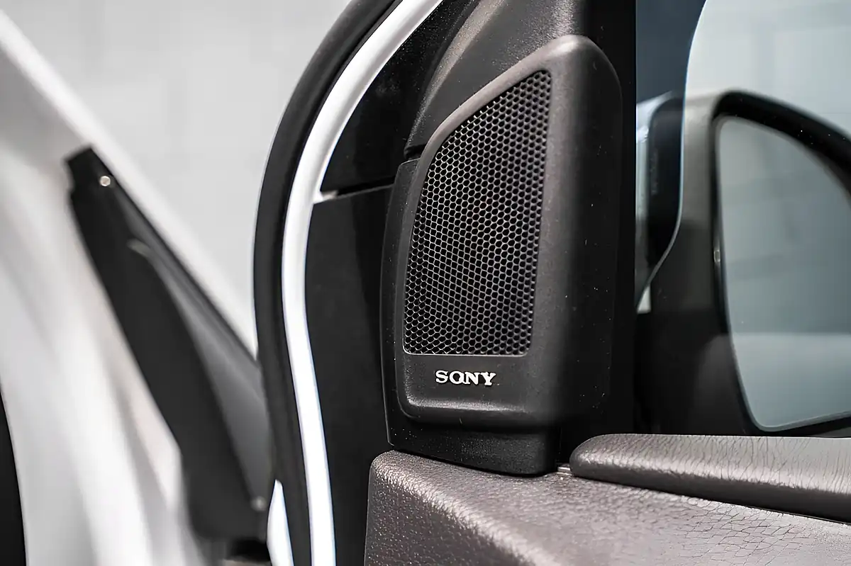 Used 2016 Ford Focus RS White - Interior and Exterior details 8