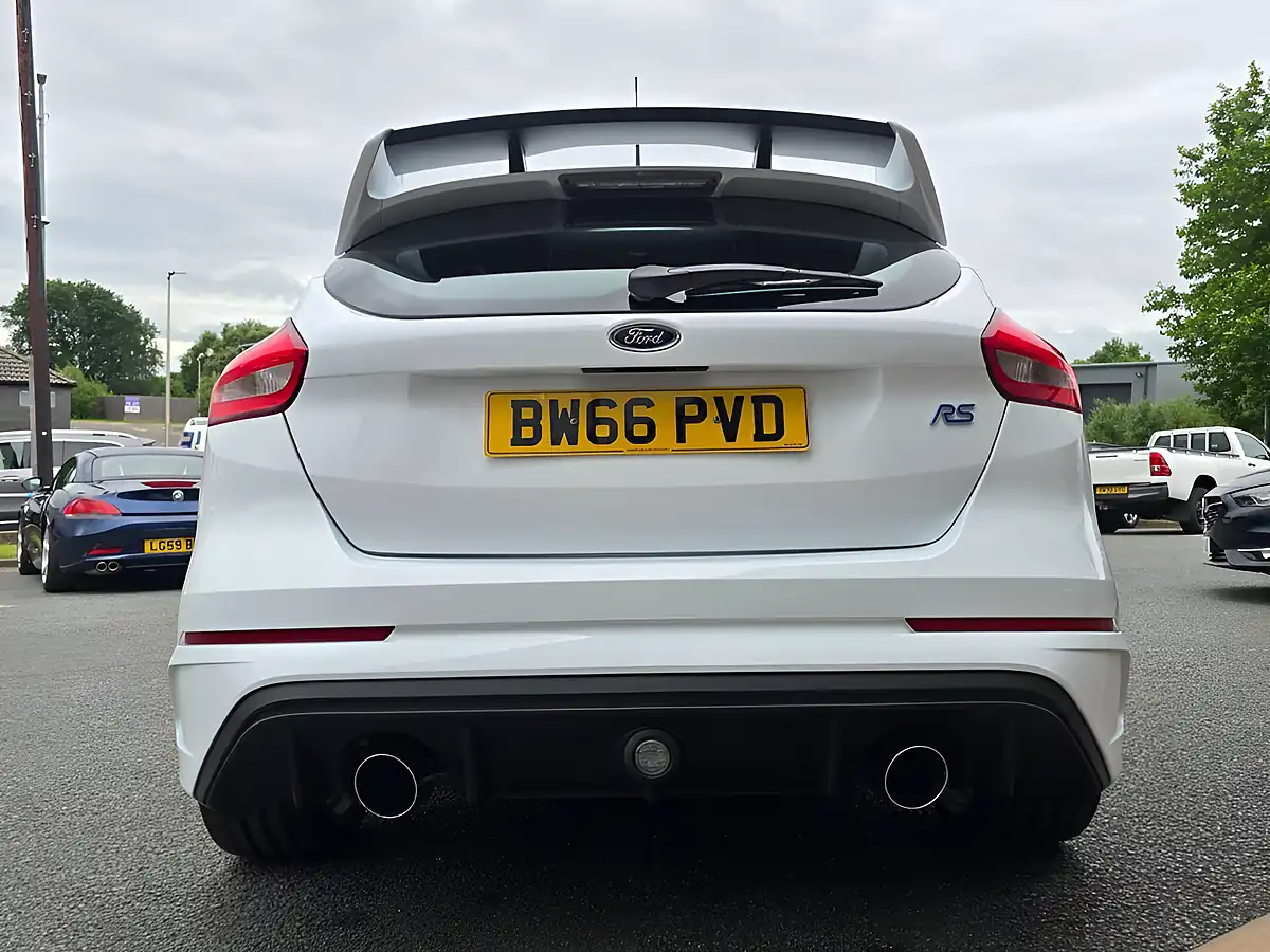 Used 2016 Ford Focus RS White - Interior and Exterior details 13