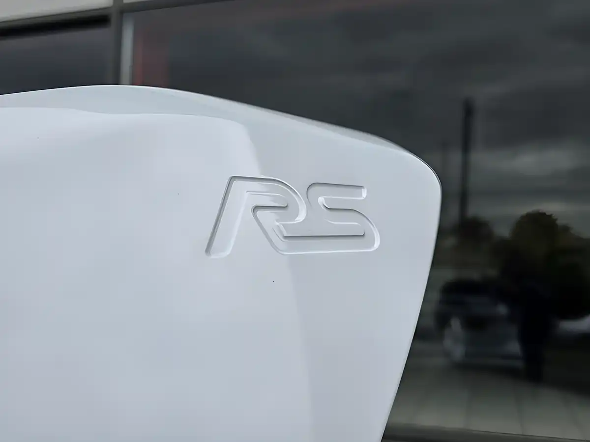 Used 2016 Ford Focus RS White - Interior and Exterior details 15