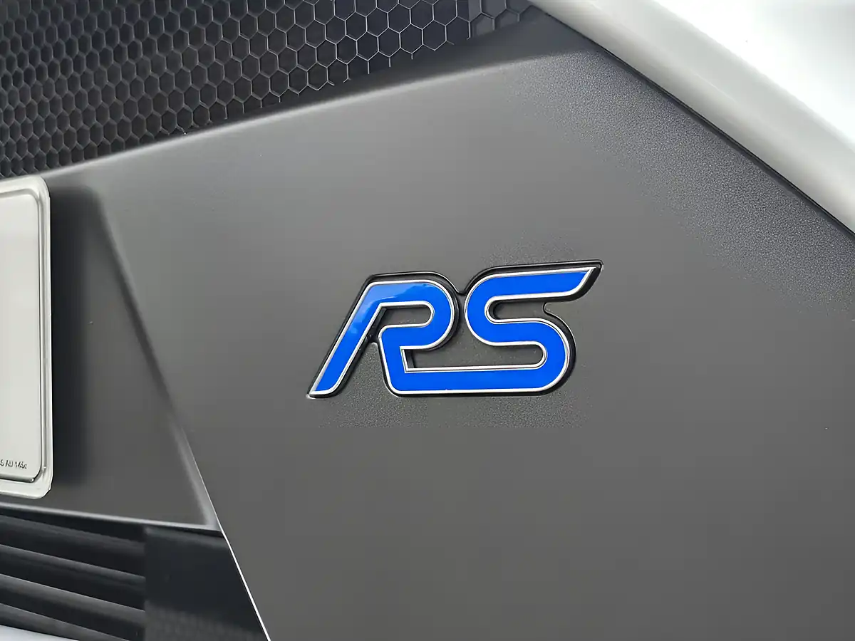 Used 2016 Ford Focus RS White - Interior and Exterior details 3