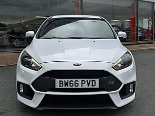 Used 2016 Ford Focus RS White - Interior and Exterior details 7