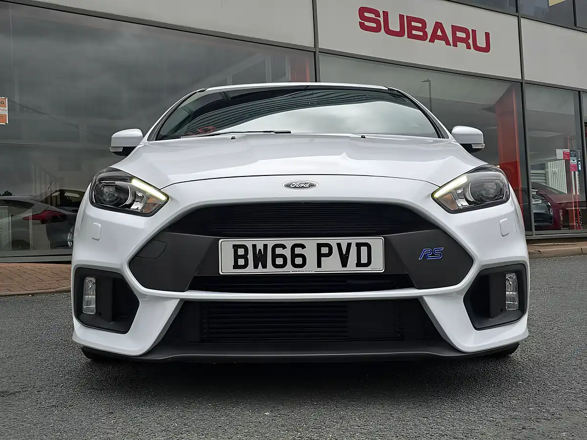 Used 2016 Ford Focus RS White - Interior and Exterior details 8