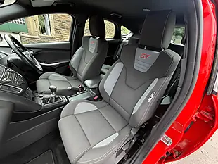 Used 2016 Ford Focus ST-1 Red - Interior and Exterior details 13