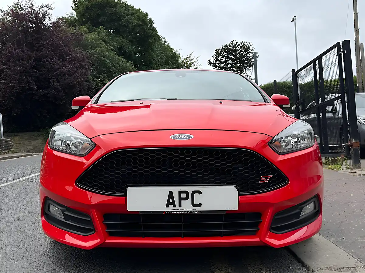 Used 2016 Ford Focus ST-1 Red - Interior and Exterior details 2