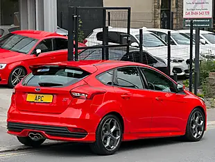Used 2016 Ford Focus ST-1 Red - Interior and Exterior details 6