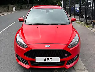 Used 2016 Ford Focus ST-1 Red - Interior and Exterior details 8