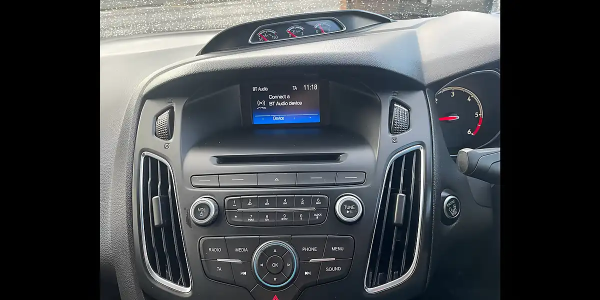 Used 2016 Ford Focus ST-1 Silver - Interior and Exterior details 16