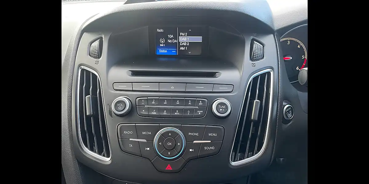 Used 2016 Ford Focus ST-1 Silver - Interior and Exterior details 18