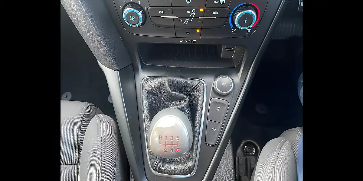 Used 2016 Ford Focus ST-1 Silver - Interior and Exterior details 19