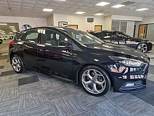 Used 2016 Ford Focus ST-2 Black - Interior and Exterior details 2