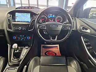 Used 2016 Ford Focus ST-2 Black - Interior and Exterior details 19
