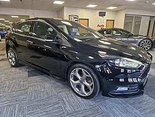 Used 2016 Ford Focus ST-2 Black - Interior and Exterior details 2