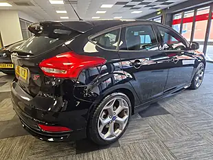 Used 2016 Ford Focus ST-2 Black - Interior and Exterior details 3
