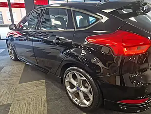 Used 2016 Ford Focus ST-2 Black - Interior and Exterior details 8