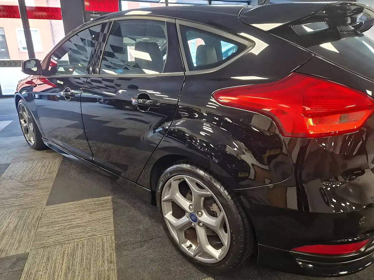 Used 2016 Ford Focus ST-2 Black - Interior and Exterior details 8