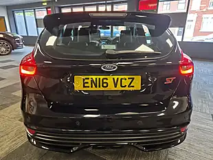 Used 2016 Ford Focus ST-2 Black - Interior and Exterior details 9