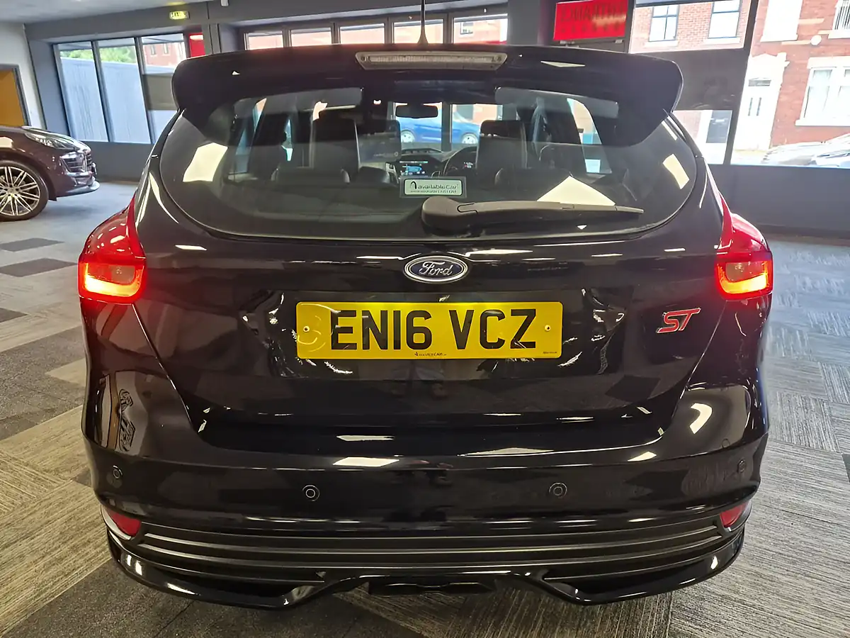 Used 2016 Ford Focus ST-2 Black - Interior and Exterior details 9