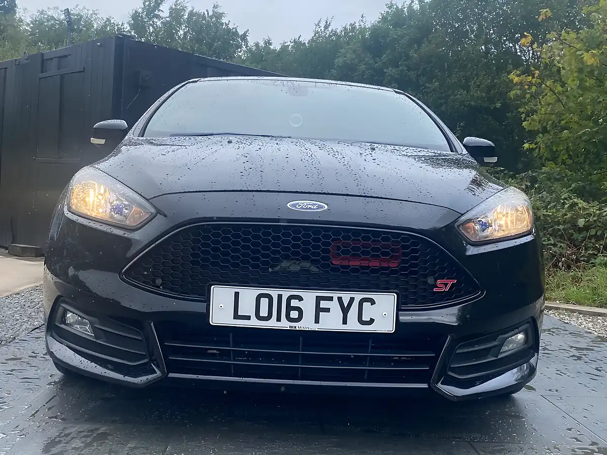 Used 2016 Ford Focus ST-2 Black - Interior and Exterior details 10