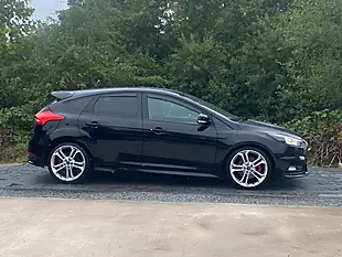 Used 2016 Ford Focus ST-2 Black - Interior and Exterior details 18