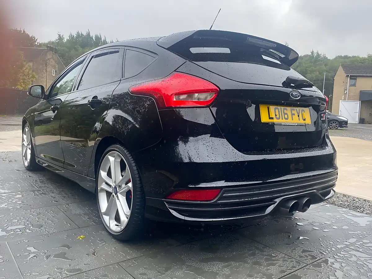 Used 2016 Ford Focus ST-2 Black - Interior and Exterior details 19
