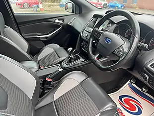 Used 2016 Ford Focus ST-2 Black - Interior and Exterior details 12