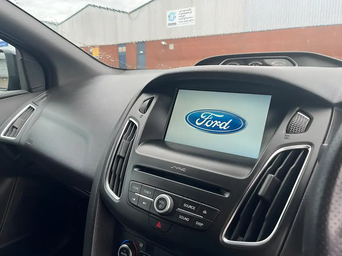 Used 2016 Ford Focus ST-2 Black - Interior and Exterior details 18