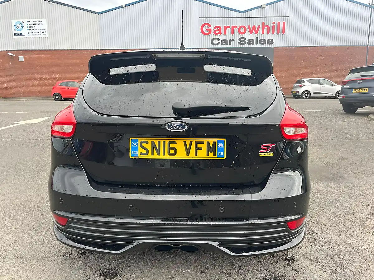Used 2016 Ford Focus ST-2 Black - Interior and Exterior details 6