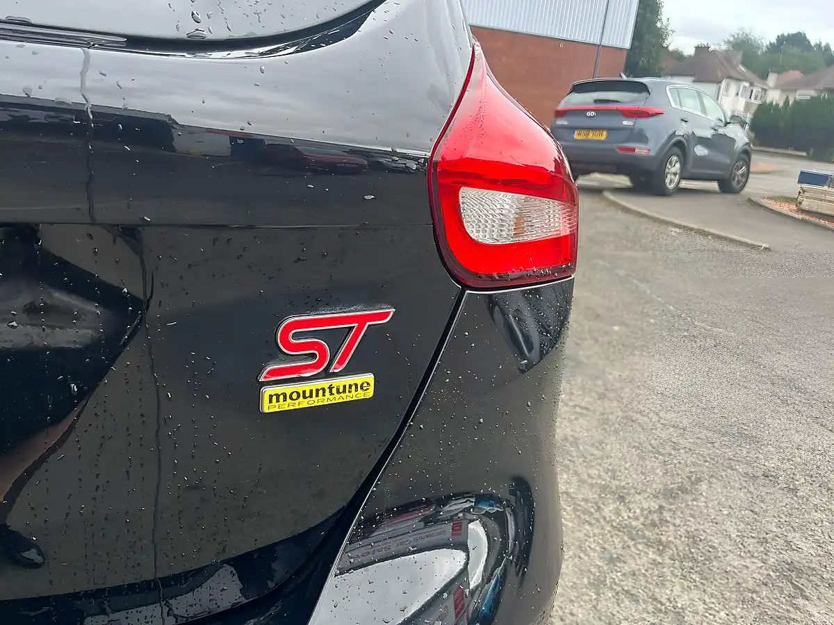 Used 2016 Ford Focus ST-2 Black - Interior and Exterior details 7