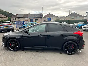 Used 2016 Ford Focus ST-2 Black - Interior and Exterior details 9