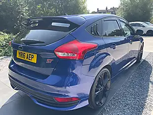 Used 2016 Ford Focus ST-2 Blue - Interior and Exterior details 18