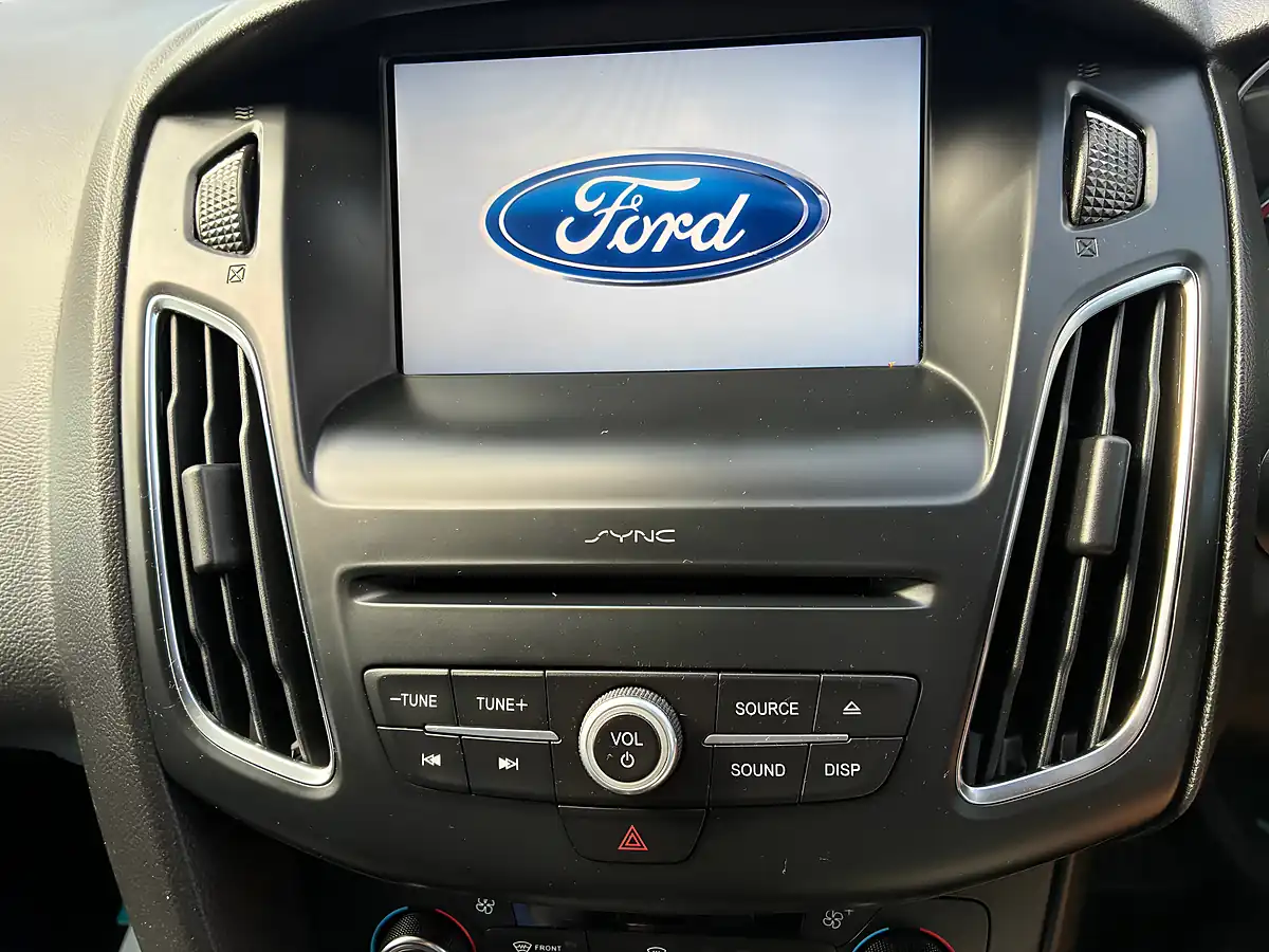Used 2016 Ford Focus ST-2 Blue - Interior and Exterior details 15