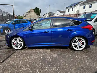 Used 2016 Ford Focus ST-2 Blue - Interior and Exterior details 4