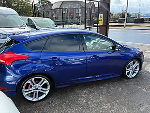 Used 2016 Ford Focus ST-2 Blue - Interior and Exterior details 6