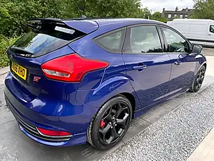 Used 2016 Ford Focus ST-2 Blue - Interior and Exterior details 11