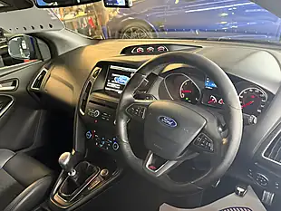 Used 2016 Ford Focus ST-2 Blue - Interior and Exterior details 17