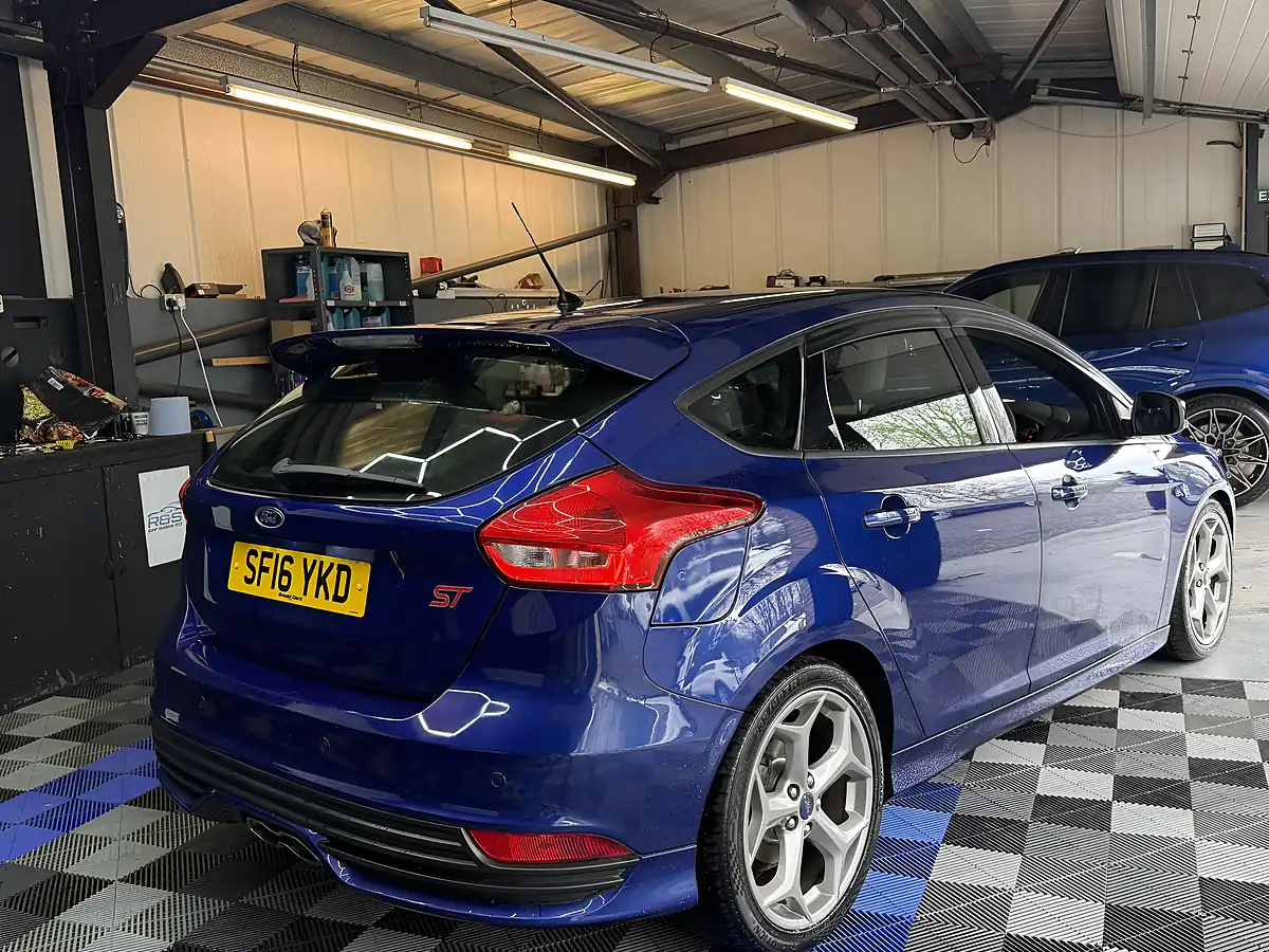 Used 2016 Ford Focus ST-2 Blue - Interior and Exterior details 6