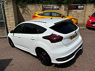 Used 2016 Ford Focus ST-2 White - Interior and Exterior details 8
