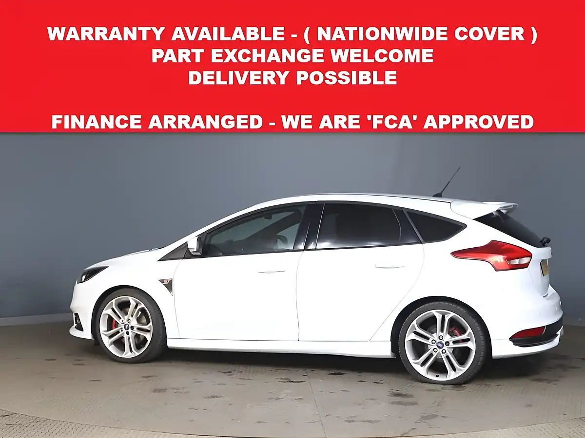 Used 2016 Ford Focus ST-2 White - Interior and Exterior details 2