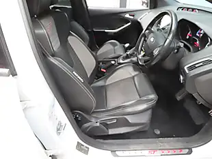 Used 2016 Ford Focus ST-2 White - Interior and Exterior details 5