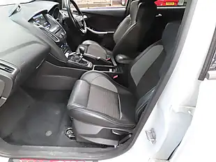 Used 2016 Ford Focus ST-2 White - Interior and Exterior details 7