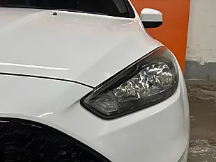 Used 2016 Ford Focus ST-2 White - Interior and Exterior details 10