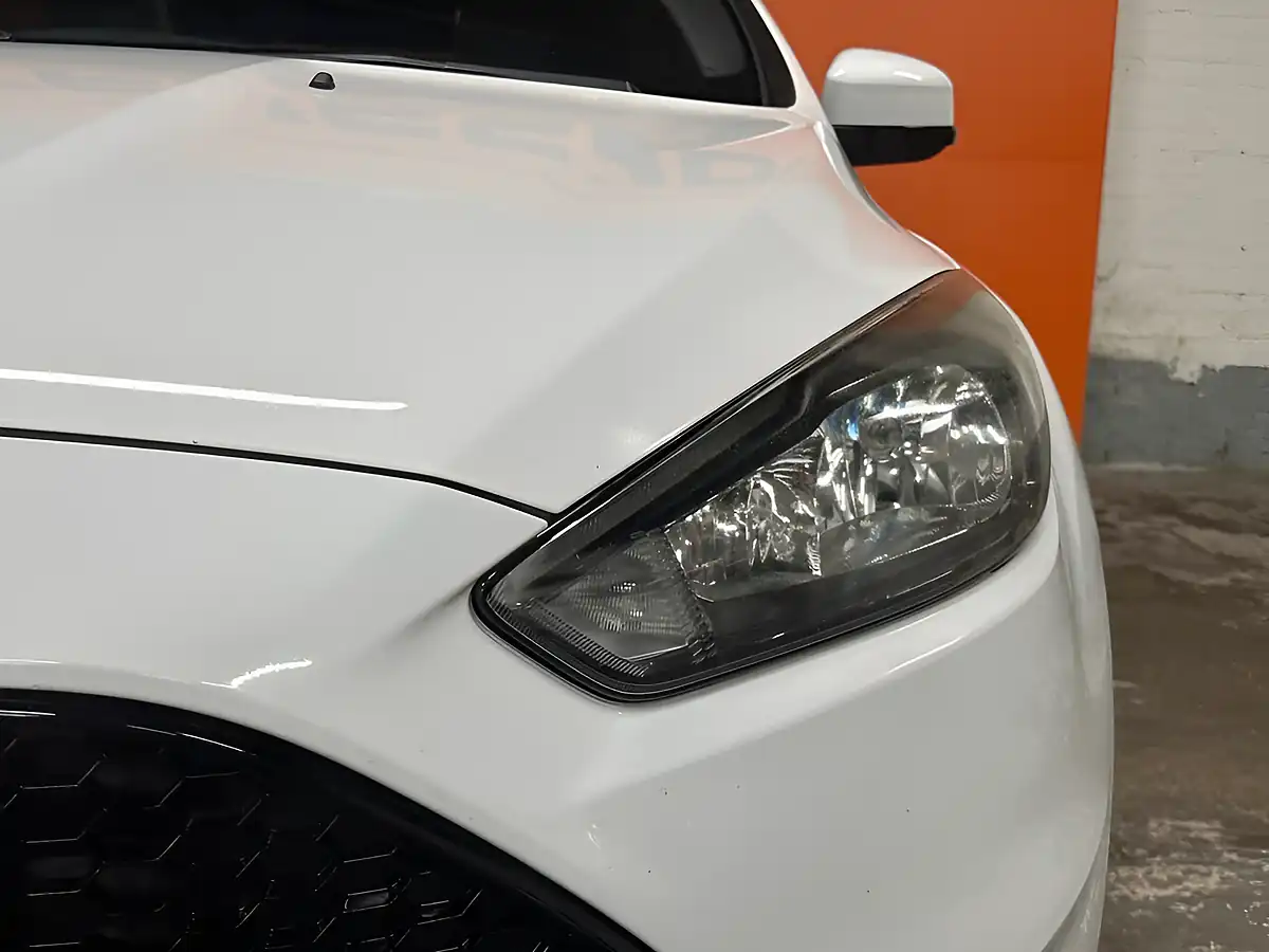 Used 2016 Ford Focus ST-2 White - Interior and Exterior details 10