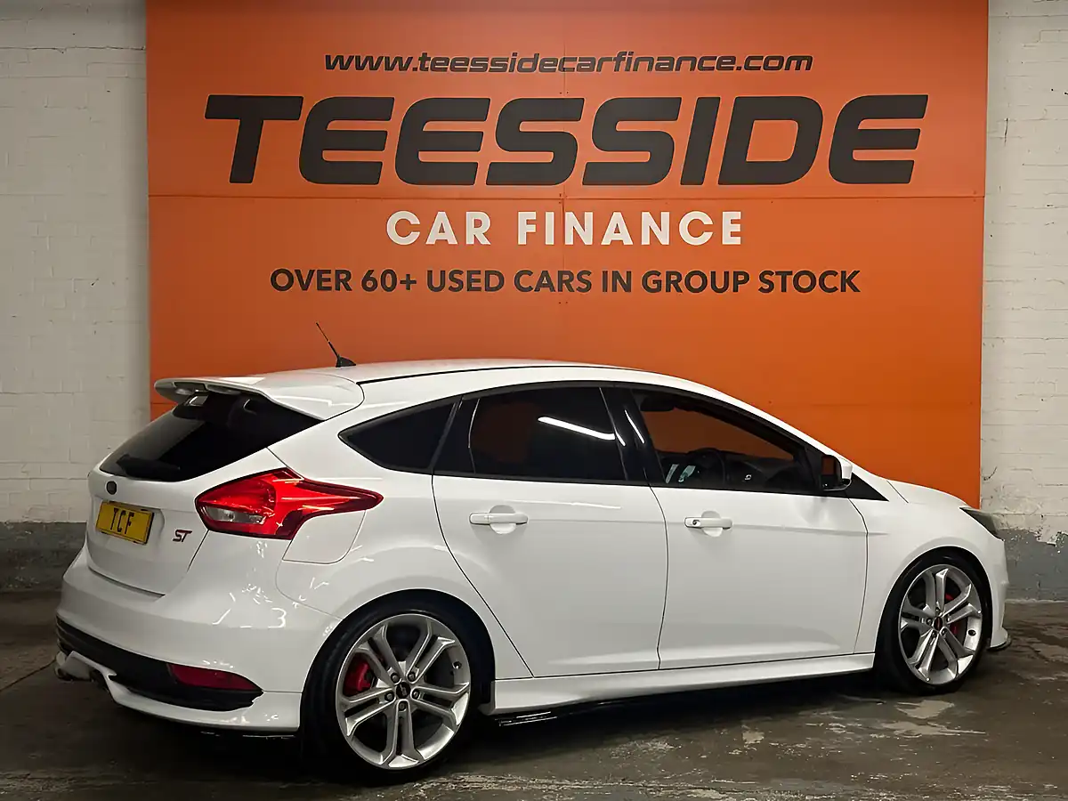 Used 2016 Ford Focus ST-2 White - Interior and Exterior details 12