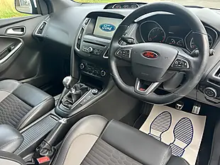 Used 2016 Ford Focus ST-2 White - Interior and Exterior details 4