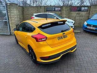 Used 2016 Ford Focus ST-2 Yellow - Interior and Exterior details 8