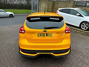 Used 2016 Ford Focus ST-2 Yellow - Interior and Exterior details 9
