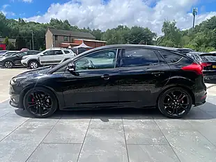 Used 2016 Ford Focus ST-3 Black - Interior and Exterior details 16