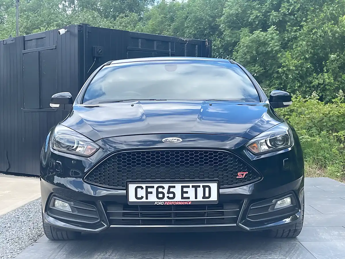 Used 2016 Ford Focus ST-3 Black - Interior and Exterior details 2
